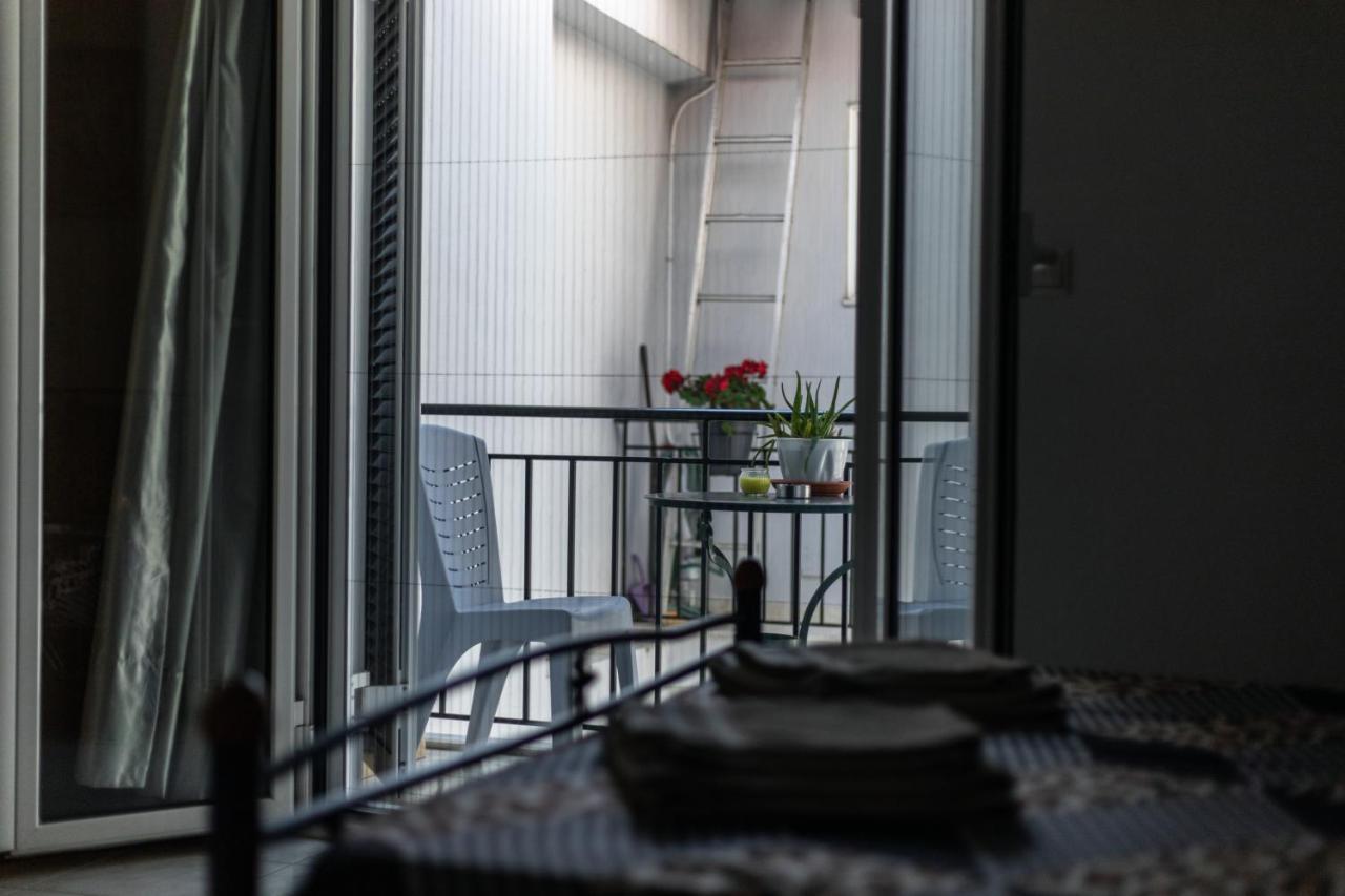 Central Cozy Apartment Sparta Exterior photo